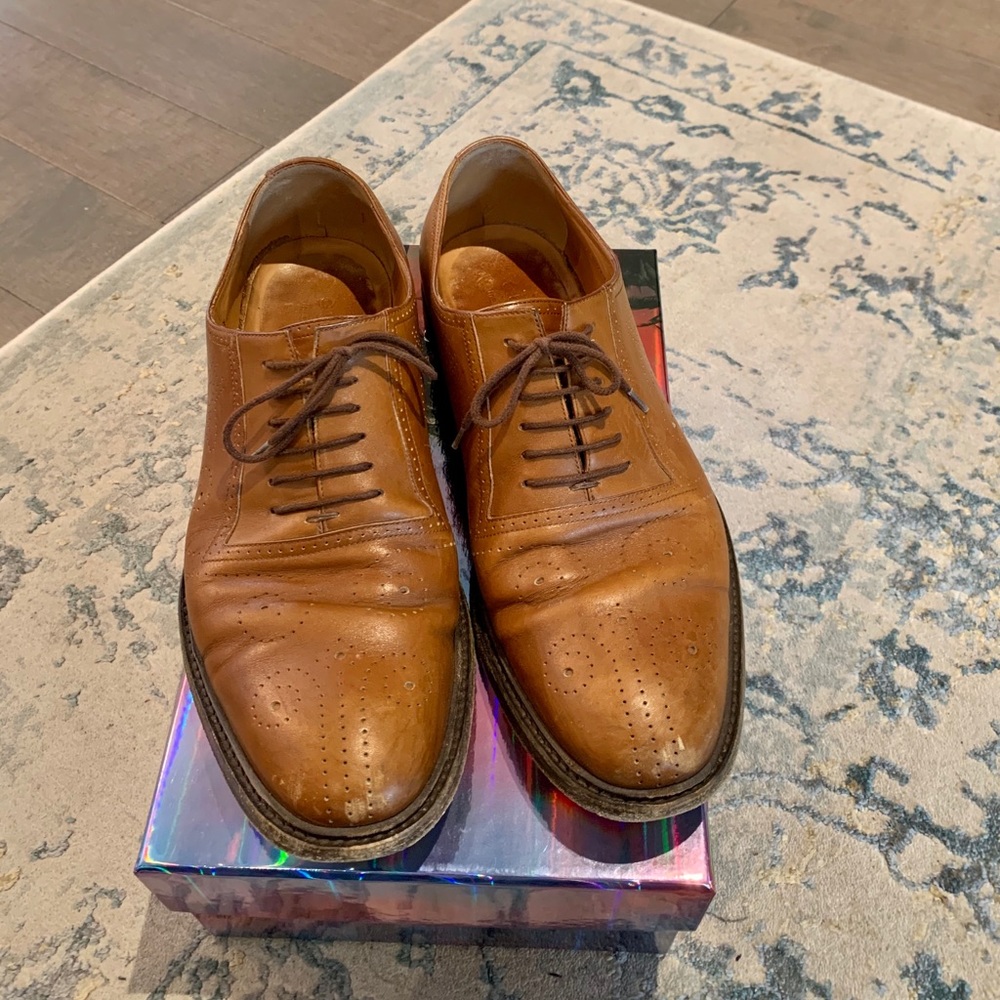 Gucci men’s leather shoes size 9US